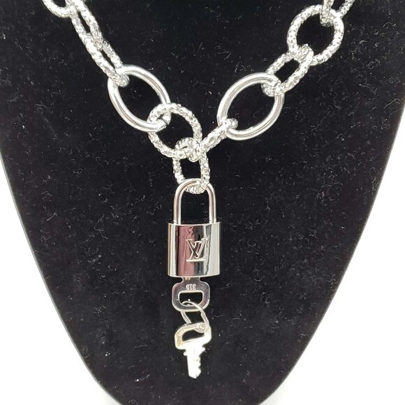 Authentic Louis Vuitton Lock & Key with Unbranded Silver Plated Chain Necklace - Picture 5 of 8